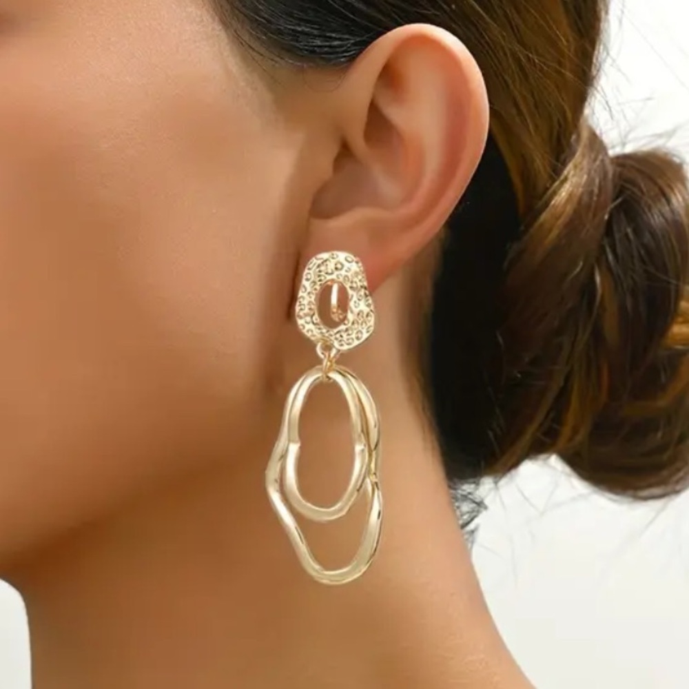 NWT VICI Sorrage Gold Clip On Statement Earrings